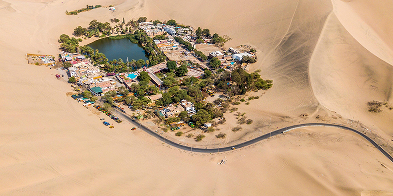 huacachina oasis ica peru